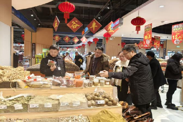 嘉禾縣市場(chǎng)監(jiān)督管理局開展節(jié)前計(jì)量專項(xiàng)檢查，護(hù)航預(yù)包裝與散裝食品市場(chǎng)公平